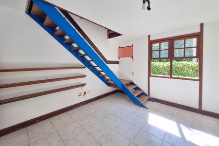 Casa de condomínio à venda com 550m², 4 quartos e 3 vagas Casa de condomínio à venda com 550m², 4 quartos e 3 vagasSuíte 1
