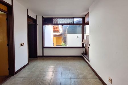 Casa de condomínio à venda com 550m², 4 quartos e 3 vagas Casa de condomínio à venda com 550m², 4 quartos e 3 vagasCopa
