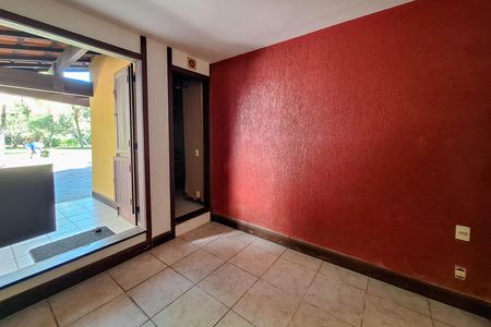 Casa de condomínio à venda com 550m², 4 quartos e 3 vagas Casa de condomínio à venda com 550m², 4 quartos e 3 vagasSuíte 3