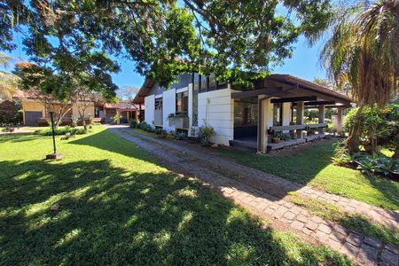 Fachada de casa de condomínio à venda com 4 quartos, 550m² em Maria Paula, Niterói
