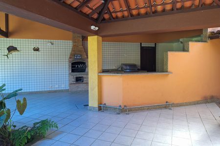 Casa de condomínio à venda com 550m², 4 quartos e 3 vagas Casa de condomínio à venda com 550m², 4 quartos e 3 vagasQuintal