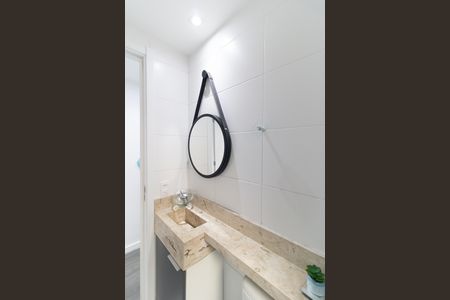 Banheiro de apartamento para alugar com 2 quartos, 43m² em Parque Bristol, São Paulo
