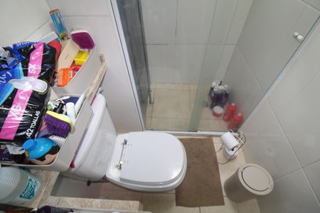 Banheiro de apartamento para alugar com 2 quartos, 63m² em Parque Sao Domingos, São Paulo