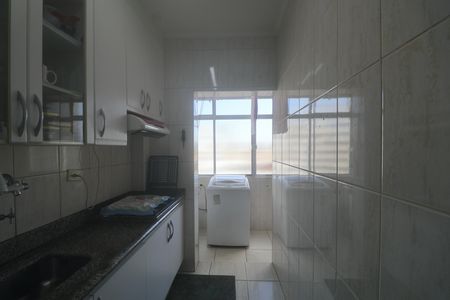 Cozinha de apartamento para alugar com 3 quartos, 83m² em Vila Alzira, Guarujá