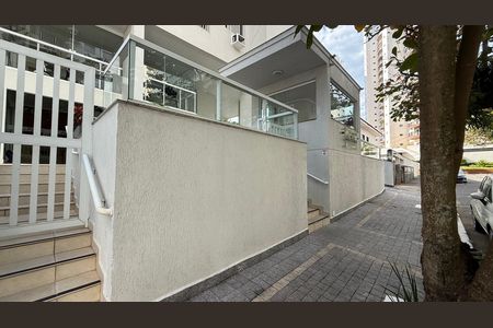 Apartamento para alugar com 83m², 3 quartos e 1 vaga Apartamento para alugar com 83m², 3 quartos e 1 vagaFachada
