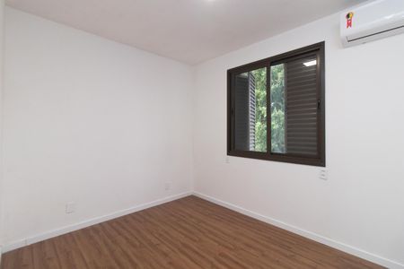 Quarto de apartamento para alugar com 1 quarto, 50m² em Partenon, Porto Alegre