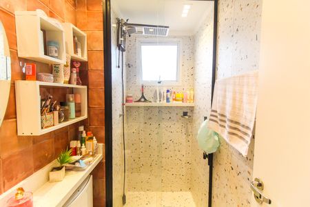 Apartamento à venda com 46m², 2 quartos e 1 vaga Apartamento à venda com 46m², 2 quartos e 1 vagaBanheiro