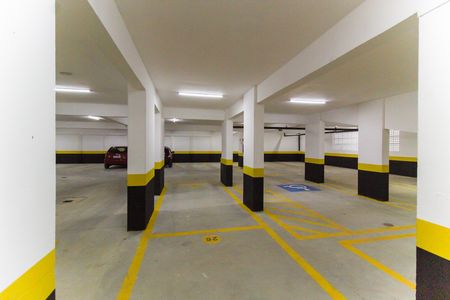Apartamento à venda com 46m², 2 quartos e 1 vaga Apartamento à venda com 46m², 2 quartos e 1 vagaEstacionamento