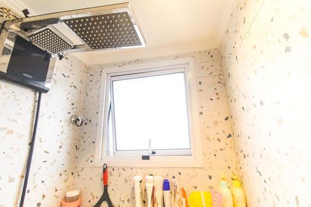 Apartamento à venda com 46m², 2 quartos e 1 vaga Apartamento à venda com 46m², 2 quartos e 1 vagaBanheiro