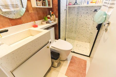 Apartamento à venda com 46m², 2 quartos e 1 vaga Apartamento à venda com 46m², 2 quartos e 1 vagaBanheiro