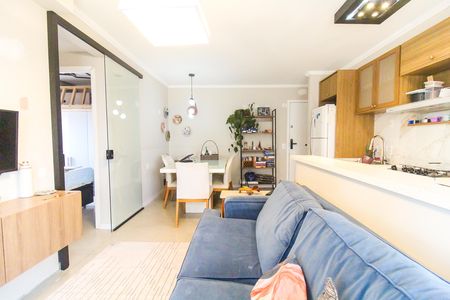 Apartamento à venda com 46m², 2 quartos e 1 vaga Apartamento à venda com 46m², 2 quartos e 1 vagaSala e Cozinha
