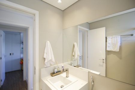 Apartamento à venda com 187m², 3 quartos e 3 vagas Apartamento à venda com 187m², 3 quartos e 3 vagasBanheiro da Suíte 2