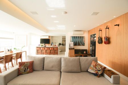 Apartamento à venda com 187m², 3 quartos e 3 vagas Apartamento à venda com 187m², 3 quartos e 3 vagasSala
