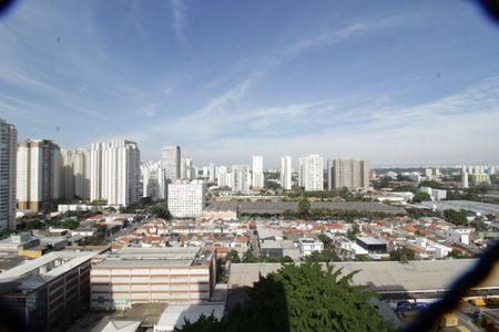 Apartamento à venda com 187m², 3 quartos e 3 vagas Apartamento à venda com 187m², 3 quartos e 3 vagasVista da Suíte 2
