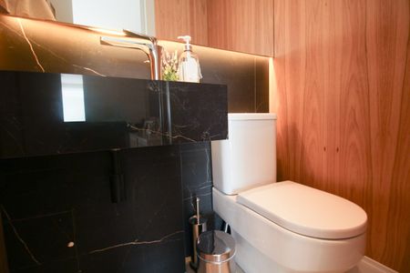 Apartamento à venda com 187m², 3 quartos e 3 vagas Apartamento à venda com 187m², 3 quartos e 3 vagasLavabo