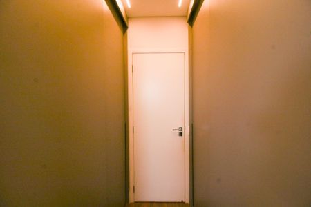 Apartamento à venda com 187m², 3 quartos e 3 vagas Apartamento à venda com 187m², 3 quartos e 3 vagasCloset