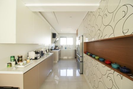 Apartamento à venda com 187m², 3 quartos e 3 vagas Apartamento à venda com 187m², 3 quartos e 3 vagasCozinha