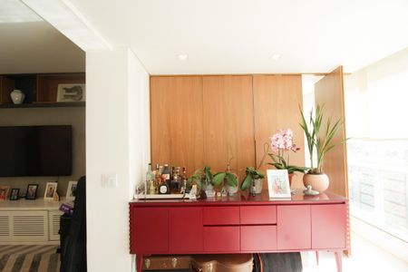 Apartamento à venda com 187m², 3 quartos e 3 vagas Apartamento à venda com 187m², 3 quartos e 3 vagasSala