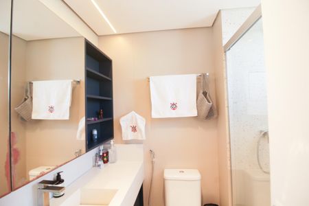 Apartamento à venda com 187m², 3 quartos e 3 vagas Apartamento à venda com 187m², 3 quartos e 3 vagasBanheiro da Suíte 3