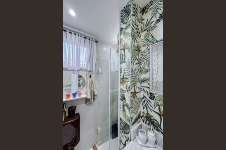 Banheiro de apartamento à venda com 2 quartos, 55m² em Vila Carrão, São Paulo