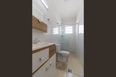 Banheiro de casa para alugar com 1 quarto, 55m² em Vila Antonio Lourenco, Campinas