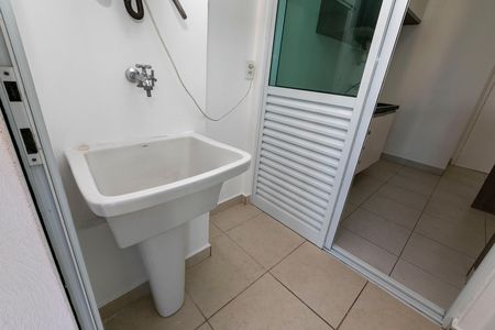 Apartamento à venda com 65m², 2 quartos e 1 vaga Apartamento à venda com 65m², 2 quartos e 1 vagaÁREA DE SERVIÇO