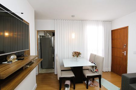 Sala de apartamento à venda com 2 quartos, 50m² em Madre Gertrudes, Belo Horizonte