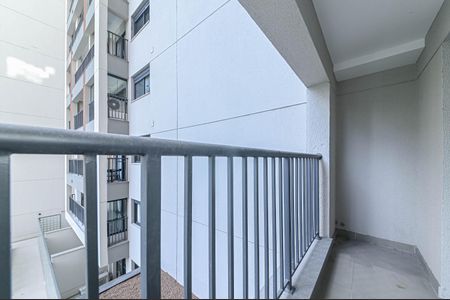 Studio para alugar com 24m², 1 quarto e sem vaga Studio para alugar com 24m², 1 quarto e sem vagaVaranda