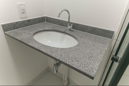 Studio para alugar com 24m², 1 quarto e sem vaga Studio para alugar com 24m², 1 quarto e sem vagaBanheiro