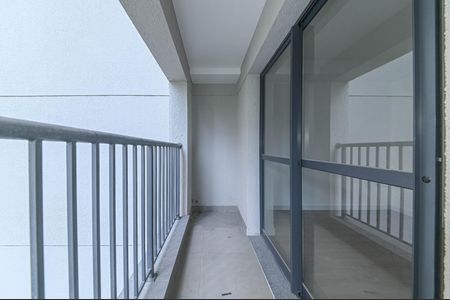 Studio para alugar com 24m², 1 quarto e sem vaga Studio para alugar com 24m², 1 quarto e sem vagaVaranda