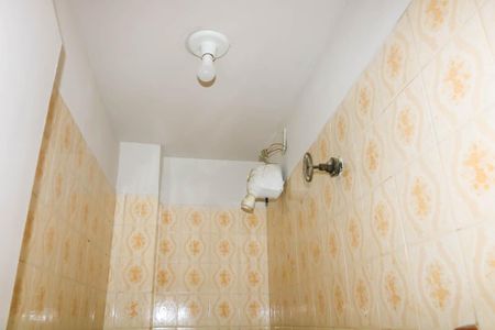 Banheiro de serviço de apartamento para alugar com 2 quartos, 58m² em Maria da Graça, Rio de Janeiro