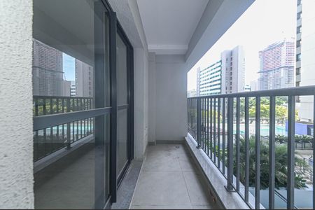 Varanda de kitnet/studio para alugar com 1 quarto, 24m² em Vila Cordeiro, São Paulo