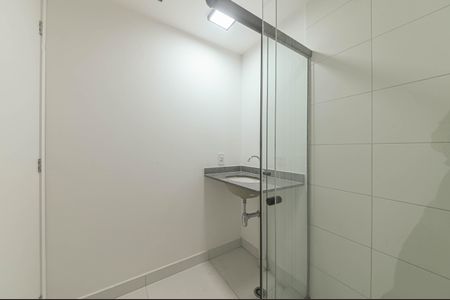 Studio para alugar com 24m², 1 quarto e sem vaga Studio para alugar com 24m², 1 quarto e sem vagaBanheiro