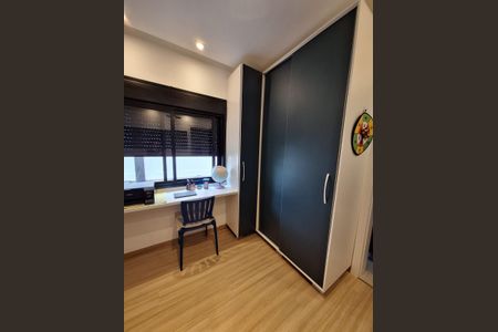 Quarto de casa à venda com 3 quartos, 167m² em Uberaba, Curitiba
