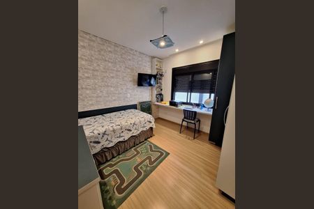 Casa à venda com 3 quartos, 167m² em Uberaba, Curitiba