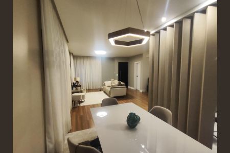 Casa à venda com 3 quartos, 167m² em Uberaba, Curitiba