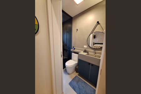 Casa à venda com 167m², 3 quartos e 4 vagas Casa à venda com 167m², 3 quartos e 4 vagasBanheiro