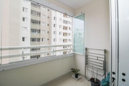 Apartamento à venda com 70m², 3 quartos e 1 vaga Apartamento à venda com 70m², 3 quartos e 1 vagaVaranda da sala