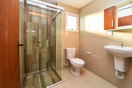Banheiro de apartamento para alugar com 2 quartos, 57m² em Vila Jardim, Porto Alegre