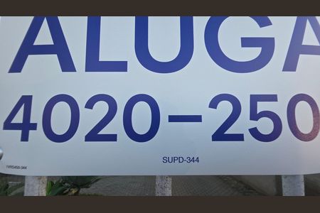 Plaquinha de apartamento para alugar com 2 quartos, 57m² em Vila Jardim, Porto Alegre