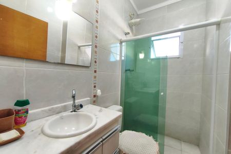 Casa para alugar com 105m², 3 quartos e 2 vagasBanheiro Social