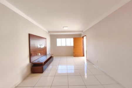 Casa para alugar com 3 quartos, 105m² em Parque Jambeiro, Campinas