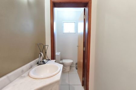 Casa para alugar com 105m², 3 quartos e 2 vagasLavabo