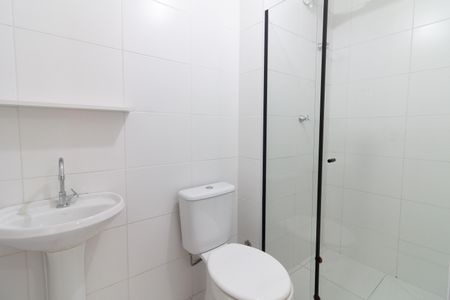 Banheiro de apartamento para alugar com 1 quarto, 32m² em Ferreira, São Paulo