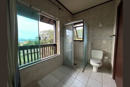 Banheiro suíte de casa para alugar com 5 quartos, 250m² em Lagoa da Conceição, Florianópolis