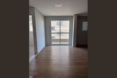 Sala de apartamento para alugar com 2 quartos, 80m² em Campo Limpo II, Americana