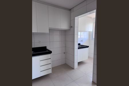 Cozinha de apartamento para alugar com 2 quartos, 80m² em Campo Limpo II, Americana