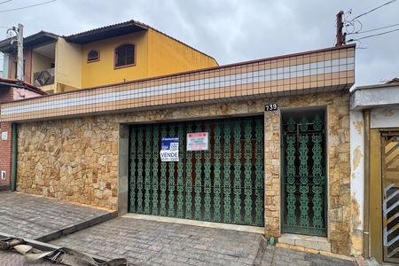 Fachada de casa à venda com 2 quartos, 300m² em Parque Sao Diogo, São Bernardo do Campo