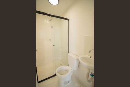 Banheiro social de kitnet/studio à venda com 1 quarto, 17m² em Casa Verde Alta, São Paulo