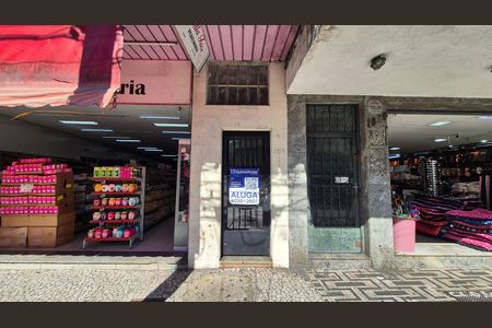 Fachada  de apartamento para alugar com 1 quarto, 90m² em Parque das Nações, Santo André